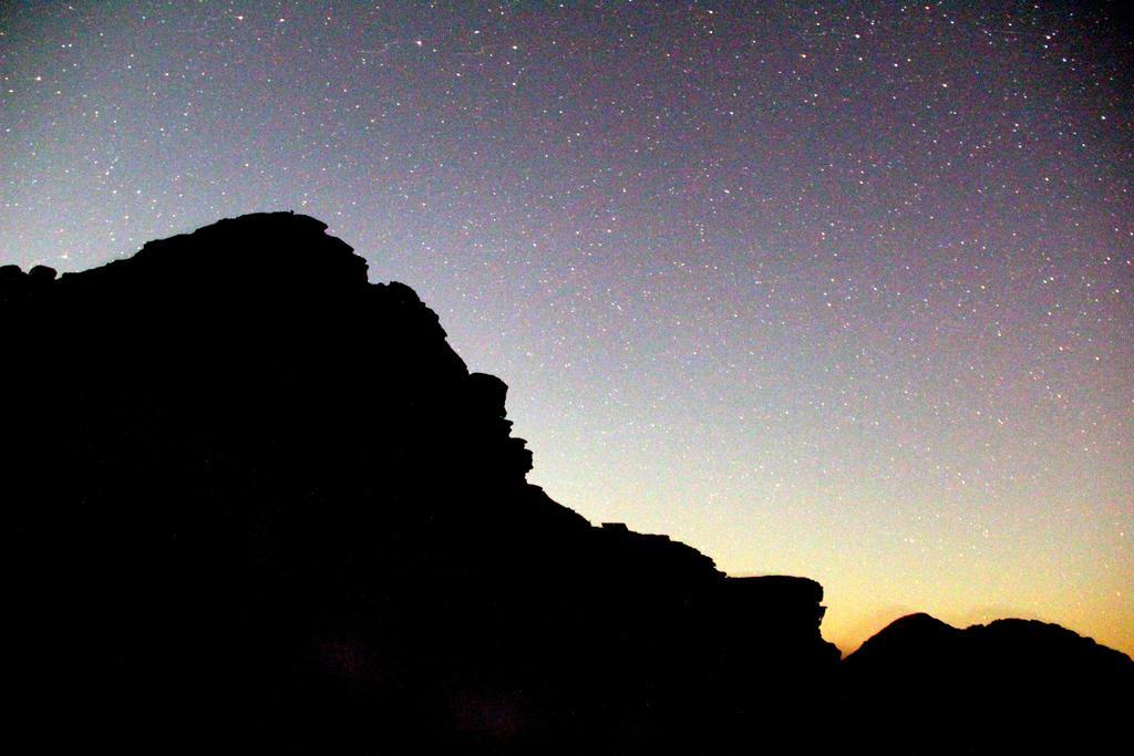 Wadi Rum Sleep Under The Stars Kültér fotó