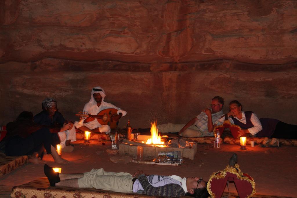 Wadi Rum Sleep Under The Stars Kültér fotó